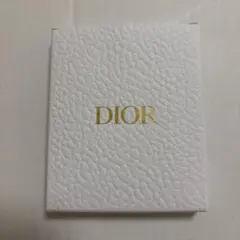 Dior ホワイト ギフトボックス　空箱です