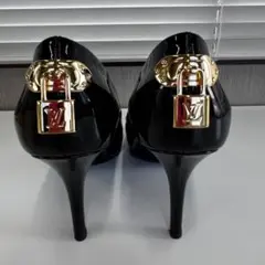 Louis Vuitton ブラック オープントゥパンプス