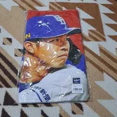 GIGO限定MLB ￼ 山本由伸クッション￼2バージョン - メルカリ