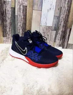 NIKE カイリー フライトラップ 2EP バッシュ 24.5のサムネイル