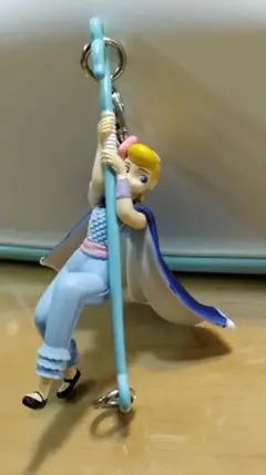 トイストーリー4 ゆらゆらつながるマスコット ボー・ピープ