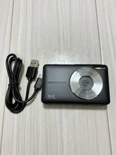 【新品】コンパクトデジタルカメラ 本体 充電器付き