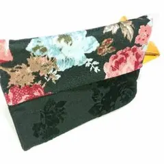 6.ミニポーチ★バラ柄☆ティッシュポケット&チャーム付