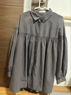 グレー 長袖シャツ Fサイズ ポリエステル100%