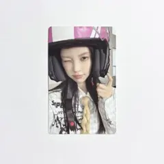 ILLIT NOT CUTE ANYMORE 一般 封入 トレカ ユナ A