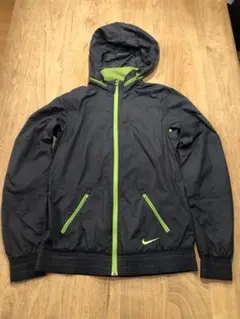 女性用　Nike ウィンドブレーカーとパンツ セット
