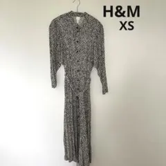 H&M XS エイチアンドエム　花柄　ボタン付き　ワンピース