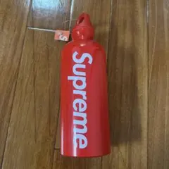 Supreme SIGG Traveller Water Bottleのサムネイル