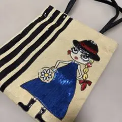 スパンコール刺繍の可愛いバッグ