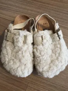 BREEZE ボアサンダル