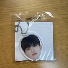 【 新品・未開封】 TREASURE ジョンウ 顔アクキー