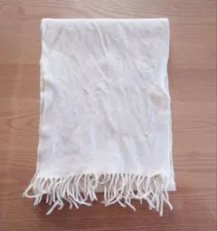 LUCIANO SOPRANI マフラー ホワイト　キラキラビジューつき