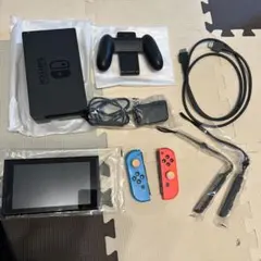 Nintendo Switch 本体セット（赤/青 Joy-Con付き）