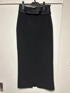 ブラック タイトスカート スリット入り　ZARA