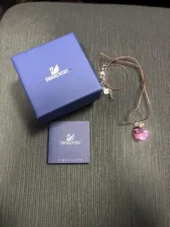 Swarovski ピンクハートネックレス