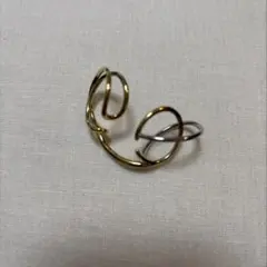 ジュエッテ 変形 イヤーカフ ゴールド×シルバー コンビカラー