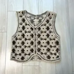 フラワーモチーフ ベージュブラウン　ベスト　かぎ編み