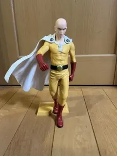 サイタマ アクションフィギュア マント付き