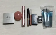 【匿名配送】化粧品6点セットのサムネイル