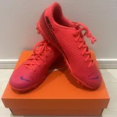 Nike Mercurial ピンク サッカーシューズ
