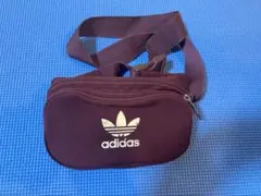 adidas ボディバッグ バーガンディ