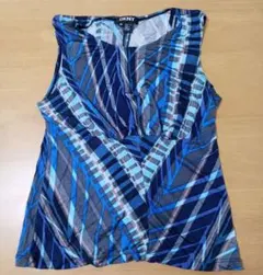 DKNY☆ダナキャラン☆袖なしトップス　Mサイズ　シルク
