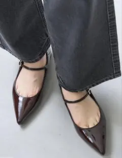 完売商品【ルタロン】ポインテッドワンストラップフラット ブラウン 24.5