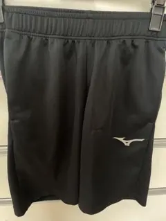 ミズノ　ブラックトレーニングハーフパンツ　Aのサムネイル