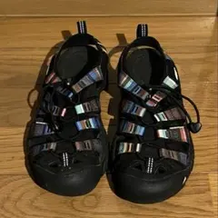 KEENウィメンズ ニューポート エイチツー サンダル　23.5cm