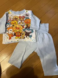 アンパンマン パジャマ　９０サイズ