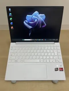HP Aero 13 Ryzen 5 7535U DDR5 16GB 512GBのサムネイル