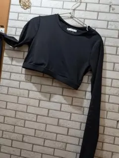 長袖 クロップド丈 トップス ブラック♡フォーエヴァ21