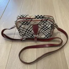 な*ん様 BURBERRY BLUE LABEL ショルダーバッグ 赤 斜め掛け - メルカリ