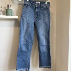 Mila Owen ブルー ストレートデニム フリンジ裾、スリットカット