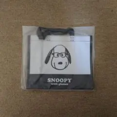 スヌーピー エナメル調トートバッグ