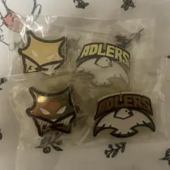 クロニクル ピンバッジ アドラーズ＆ブラックジャッカル 2セット