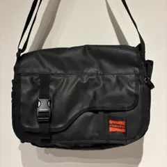 NOMADIC ブラック ショルダーバッグ