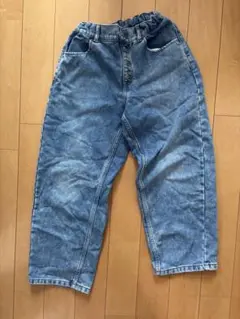 ライトブルーデニム長ズボン