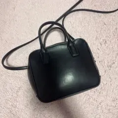 ブラック シンプル ハンドバッグ