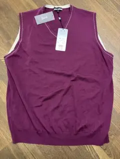 オースティンリード　ワインレッド Vネック ノースリーブ ベスト 新品タグ付き