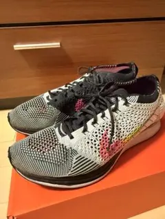 スニーカー】Nike Flyknit Racer “Oreo 2.0” - メルカリ