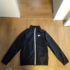 NIKE トラックジャケット ブラック Mサイズのサムネイル
