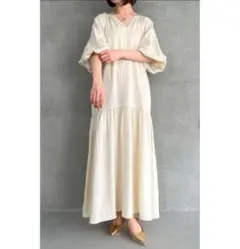 【新品•タグ付き】アパートバイローリーズ　ティアードソデパフワンピース