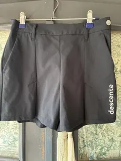 DESCENTE ゴルフ ショートパンツ ブラックのサムネイル