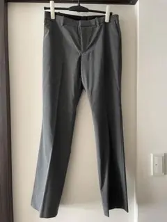 （ユニクロ）グレー スラックス