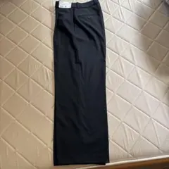 ユニクロ　レディース　タックワイドパンツ　Mサイズ