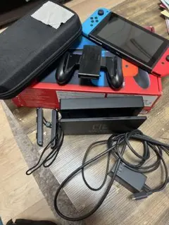 【まっつん様専用】Nintendo Switch(スイッチ)本体➕ケースセット