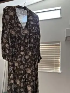 ZARA 花柄　ペイズリー柄　ロングワンピース　マキシワンピース　カーキ