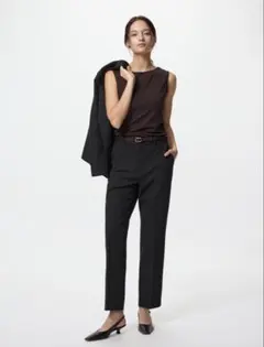 UNIQLO ブラック 感動スリムパンツ Sサイズ