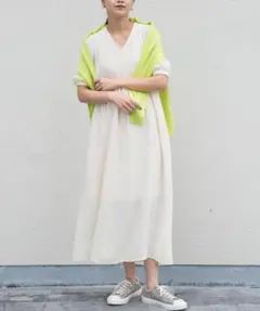 O1011アーバンリサーチロングワンピース半袖オフホワイト白無地Vネック春夏秋